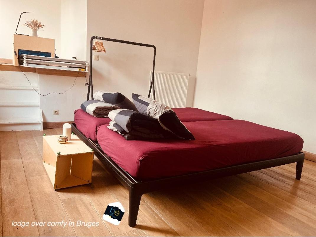 Be House Apartment Брюж Екстериор снимка